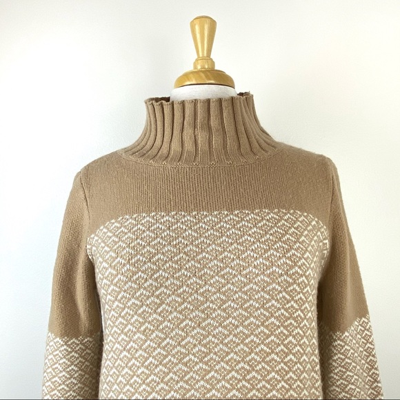 Ann Taylor Mock Neck Pullover, L - Picture 2 of 9
